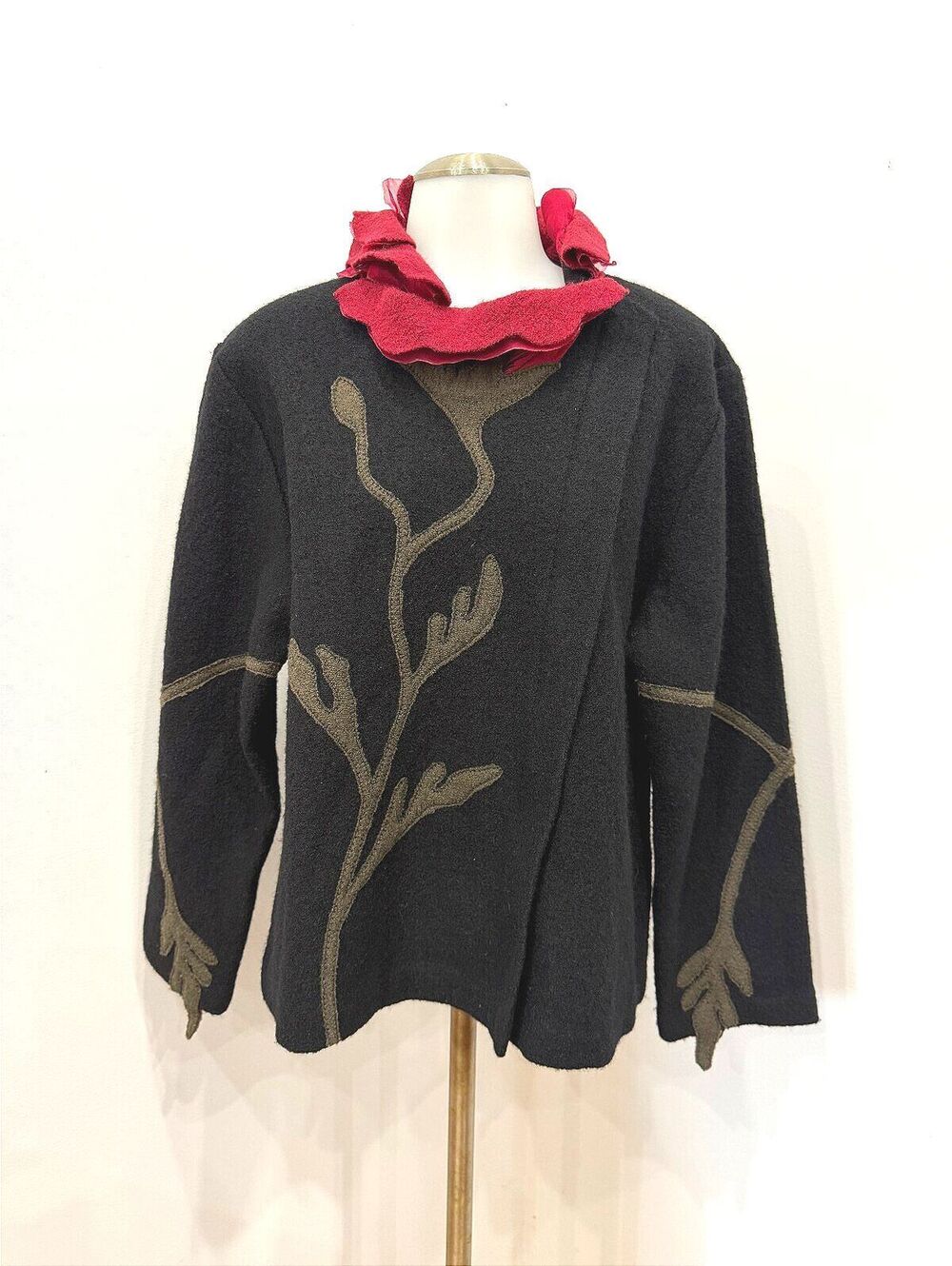 CoVelo Large Poppy Black Boiled Wool Zip Sweater Red Ruffled Collar Embroidery